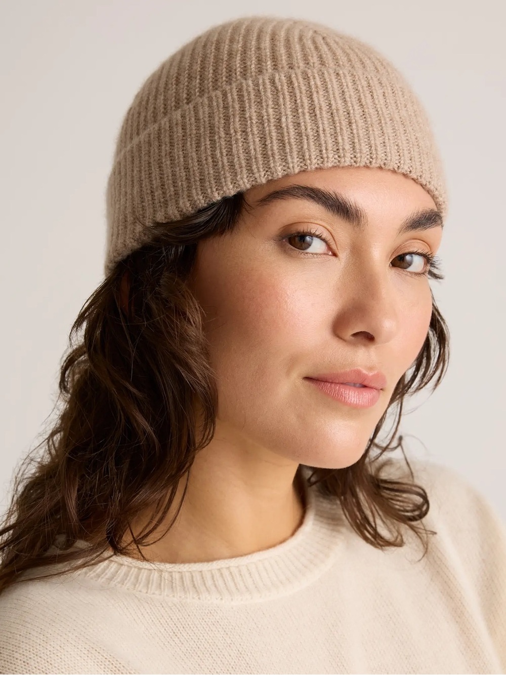 Quince Mongolian Cashmere Ribbed Beanie in Oatmeal